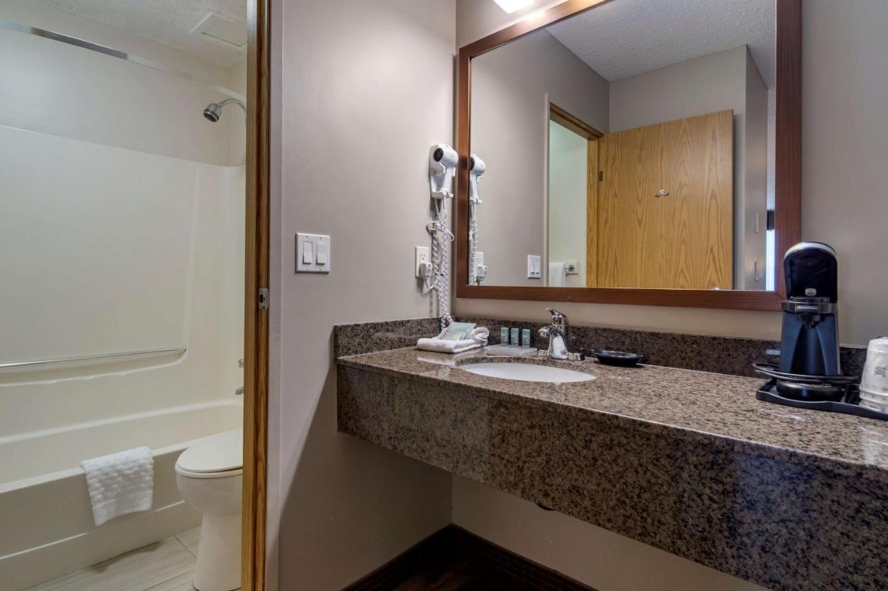 Surestay Plus Hotel By Best Western Salmon Arm Exteriér fotografie