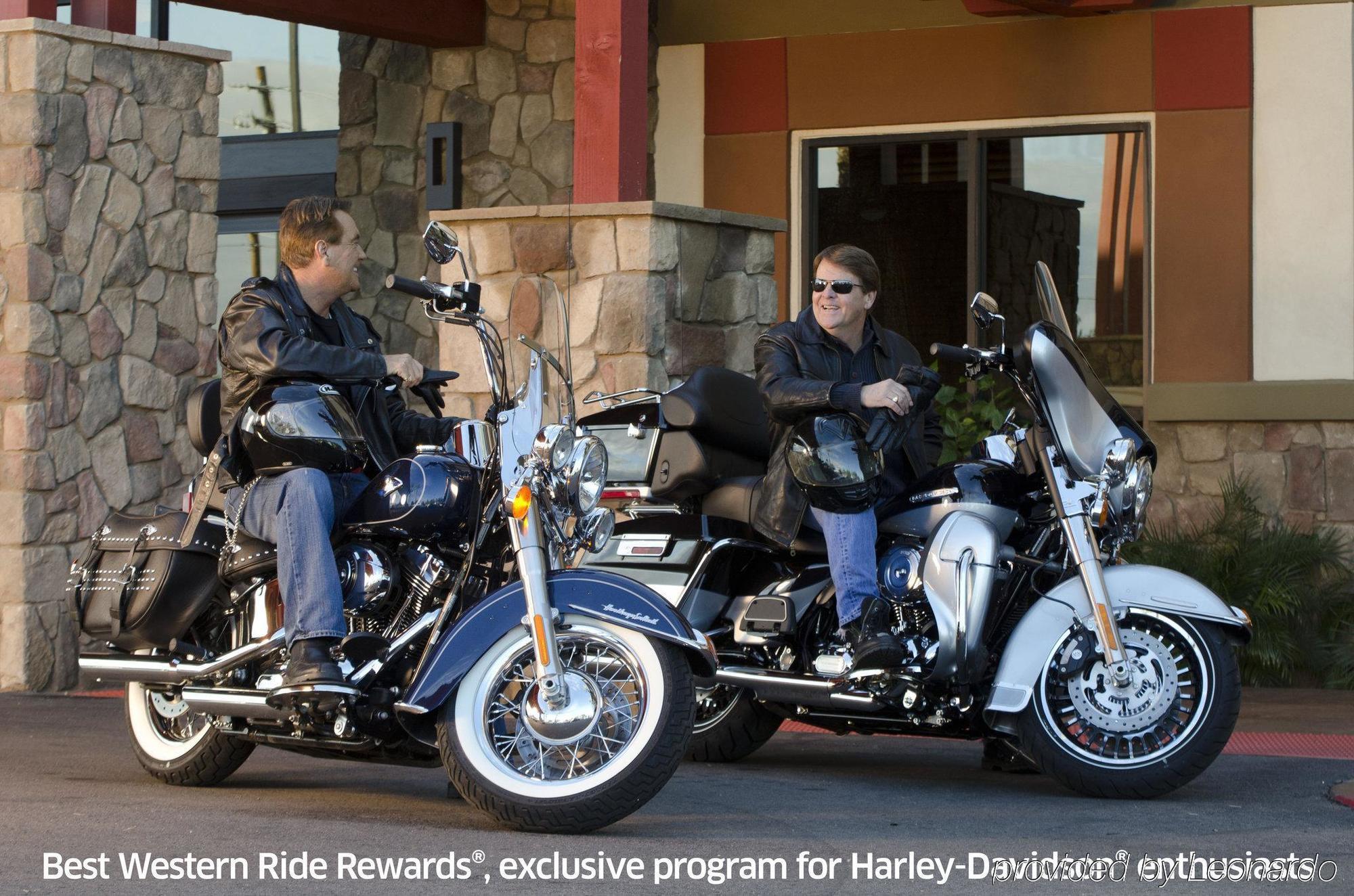 Surestay Plus Hotel By Best Western Salmon Arm Exteriér fotografie