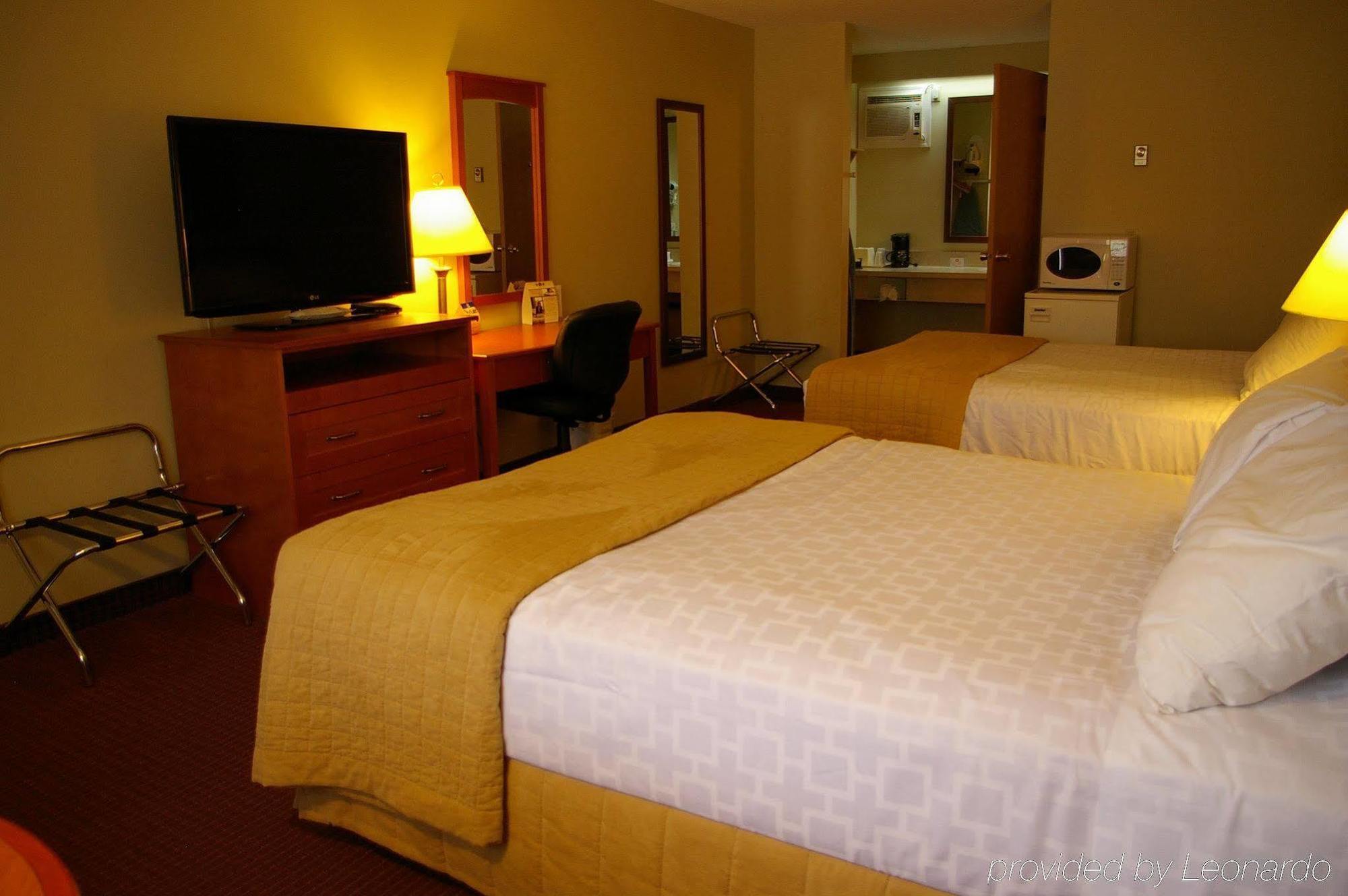 Surestay Plus Hotel By Best Western Salmon Arm Pokoj fotografie