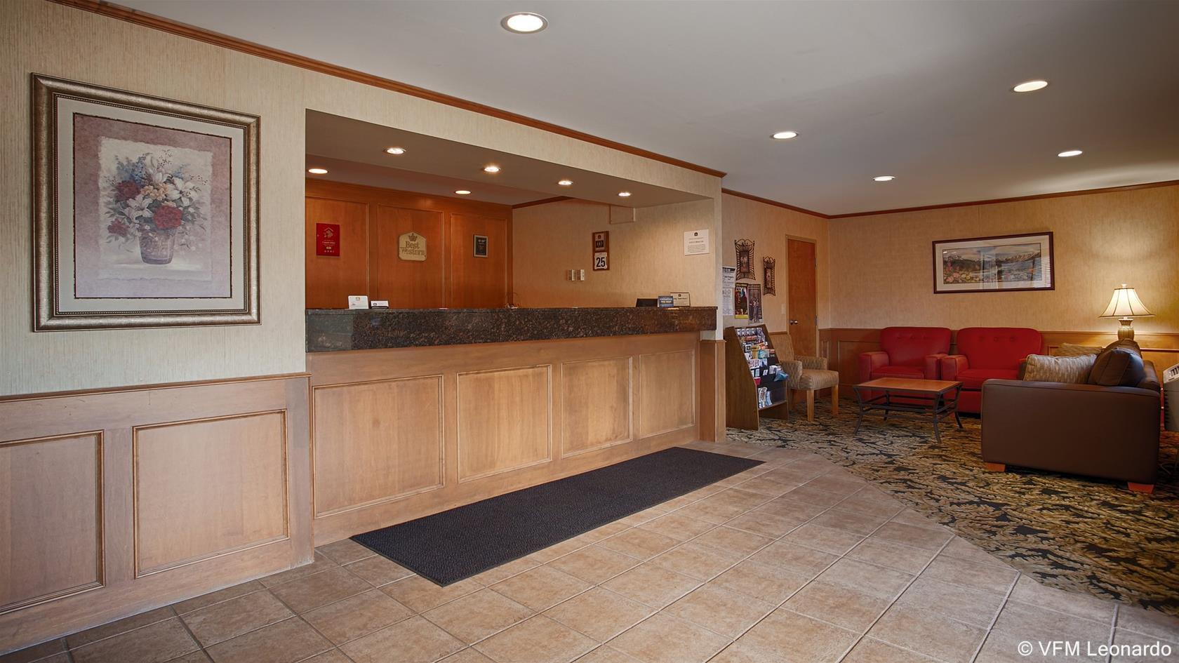 Surestay Plus Hotel By Best Western Salmon Arm Exteriér fotografie